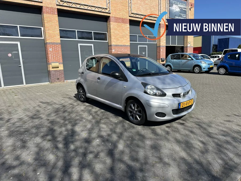 Toyota Aygo 1.0-12V Cool 5DRS Airco Sportief NAP!