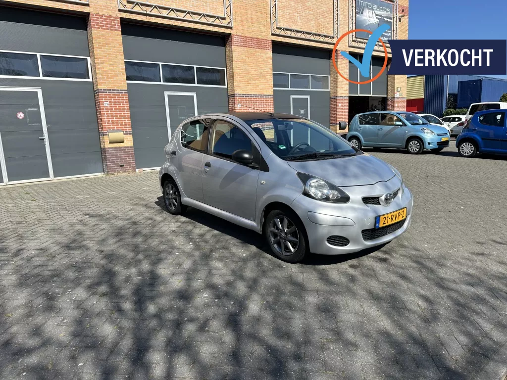 Toyota Aygo VERKOCHT 1.0-12V Cool 5DRS Airco Sportief NAP!