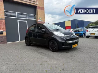 Peugeot 107 VERKOCHT 1.0-12V Millesim 200 Airco Nw APK Elek-Pakket!